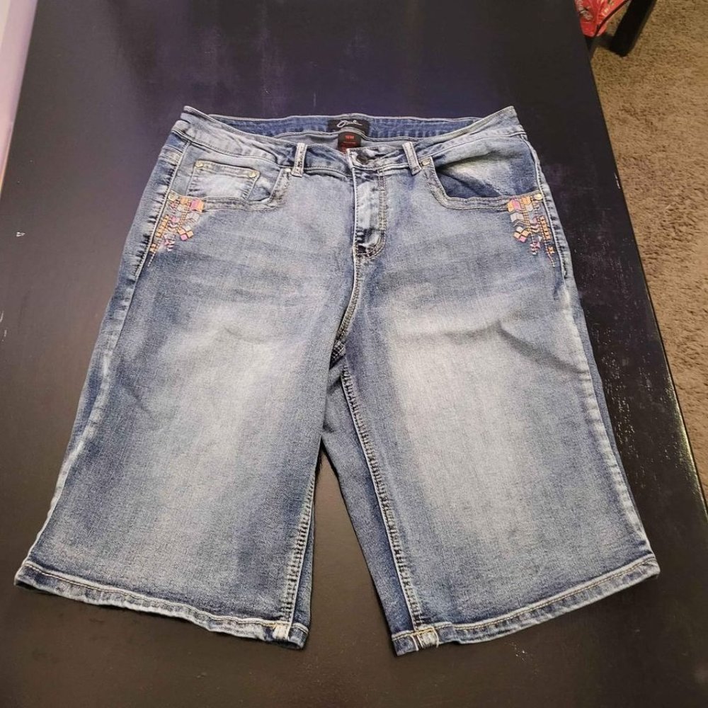 Clothes Women Jean Shorts Earl Size 16 W